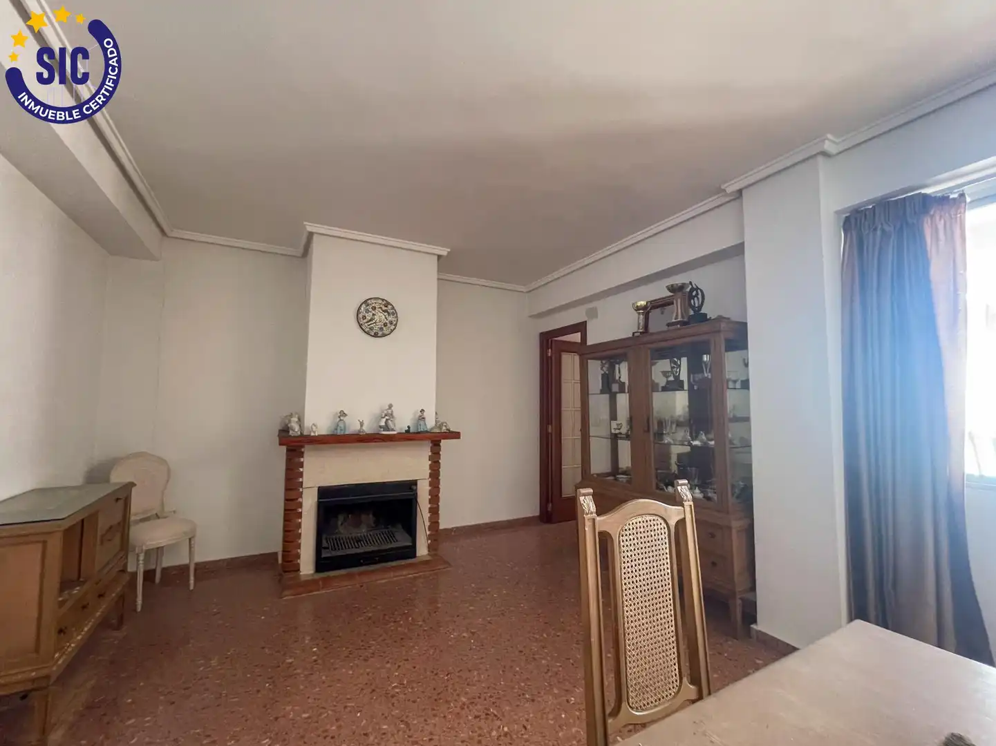 Wohnzimmer von Maisonette zum Verkauf in Chera mit Heizung, Privatgarten und Balkon