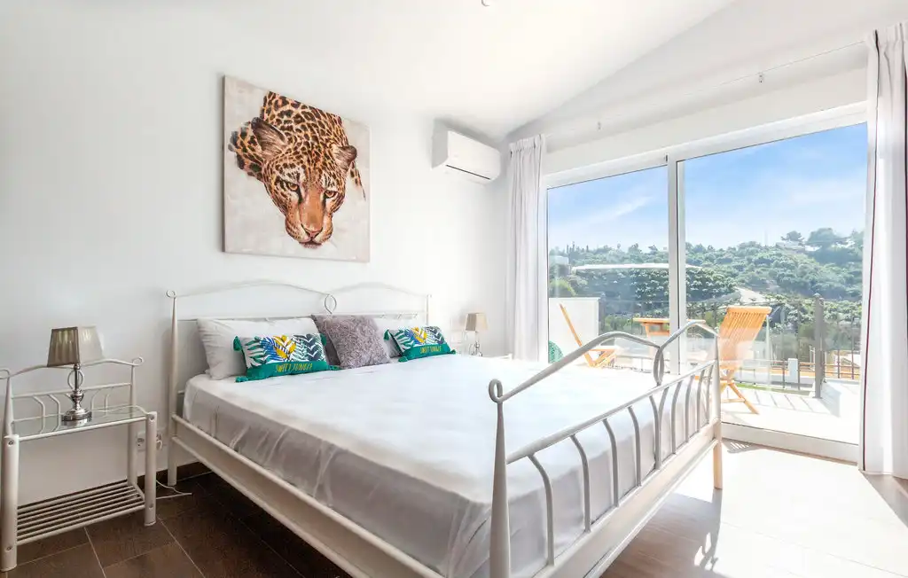 Dormitori de Casa o xalet en venda en Vélez-Málaga amb Aire condicionat, Jardí privat i Terrassa