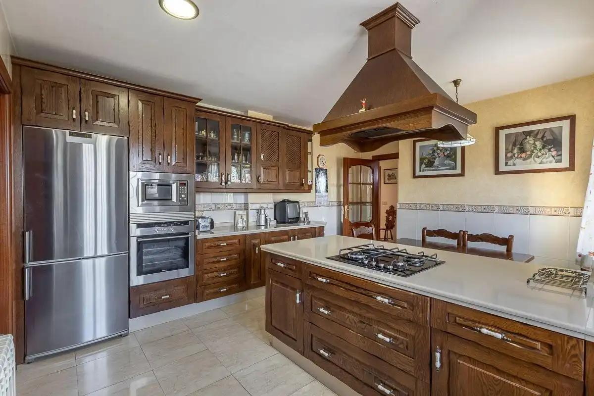 Cocina de Casa o chalet en venta en Cájar con Calefacción, Jardín privado y Terraza