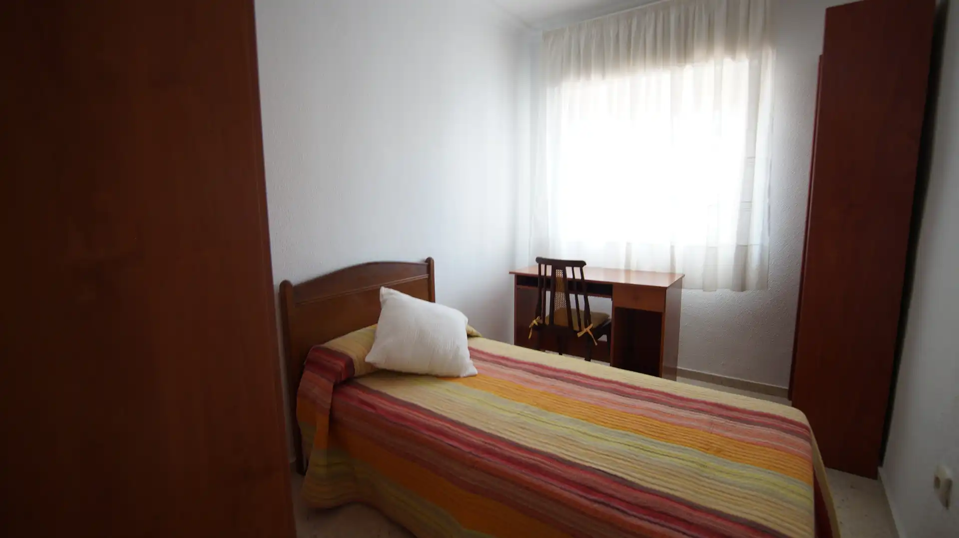 Habitación de Piso de alquiler en Badajoz con Amueblado, Horno y Lavadora