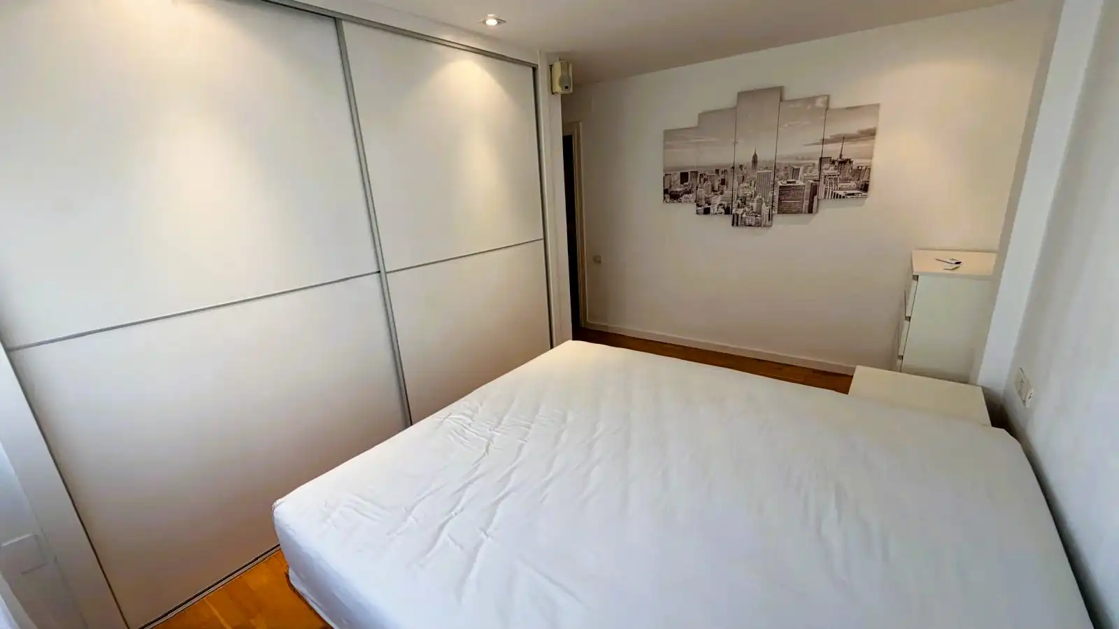 Habitación de Piso de alquiler en Valencia con Aire acondicionado, Calefacción y Parquet