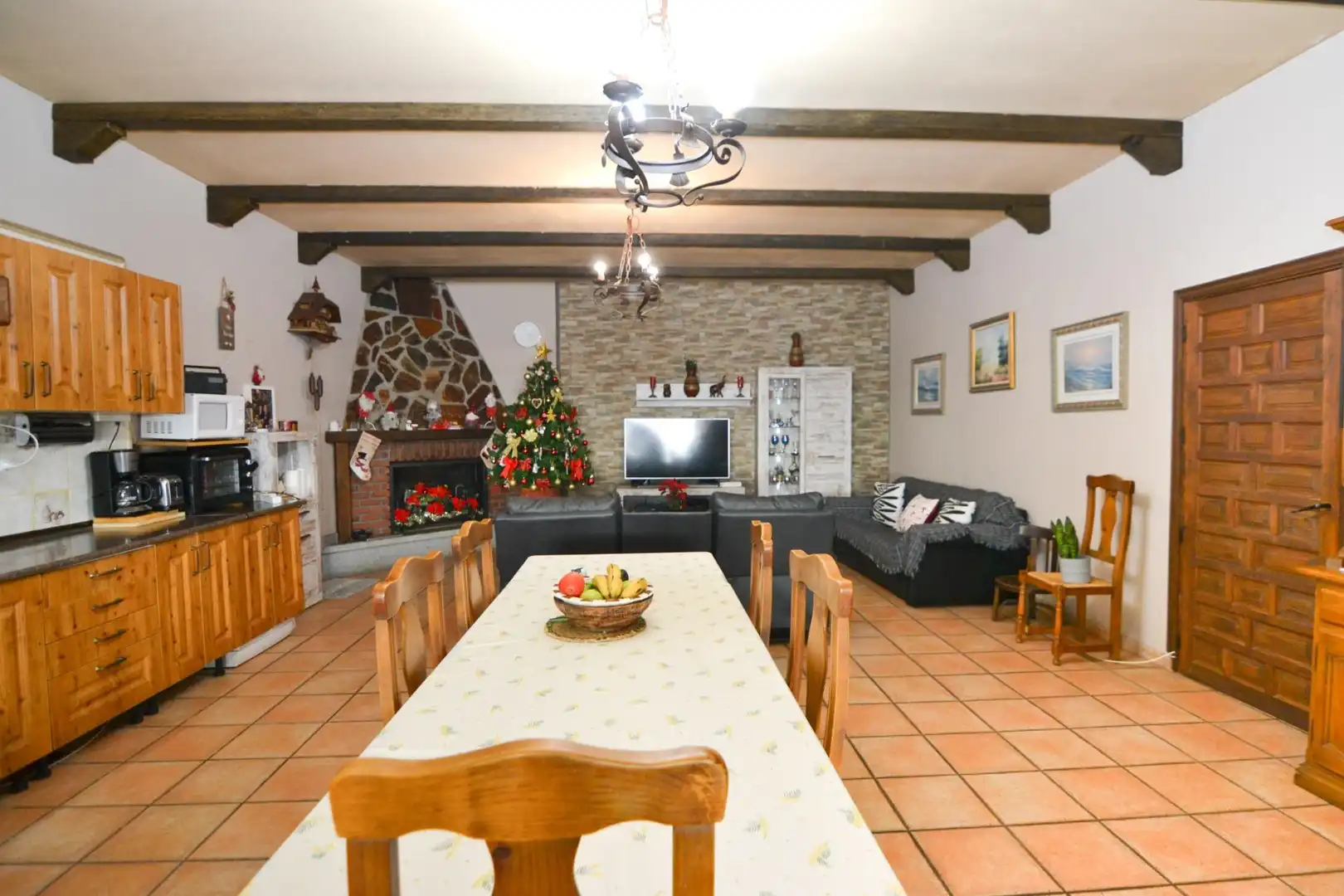Sala d'estar de Casa o xalet en venda en Navalcarnero amb Terrassa, Traster i Piscina