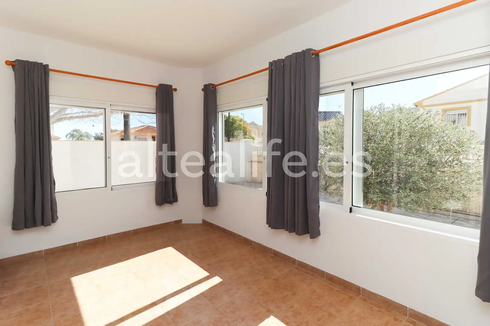 Casa o xalet de lloguer a Calle Londres, El Tossal - Bello Horizonte