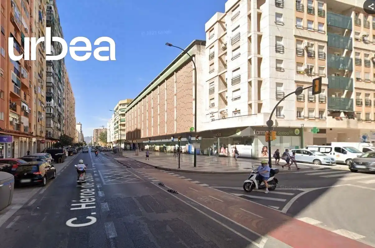 Vista exterior de Pis en venda en Málaga amb Balcó