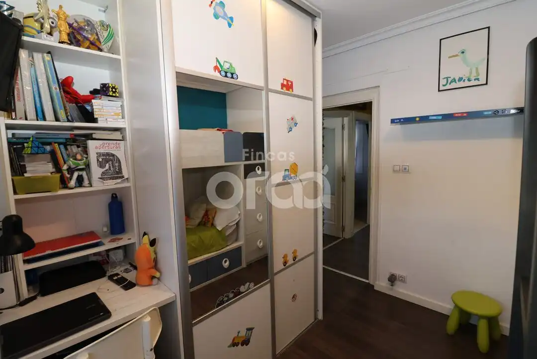 Bedroom of Flat for sale in Santurtzi   with Heating and Parquet flooring