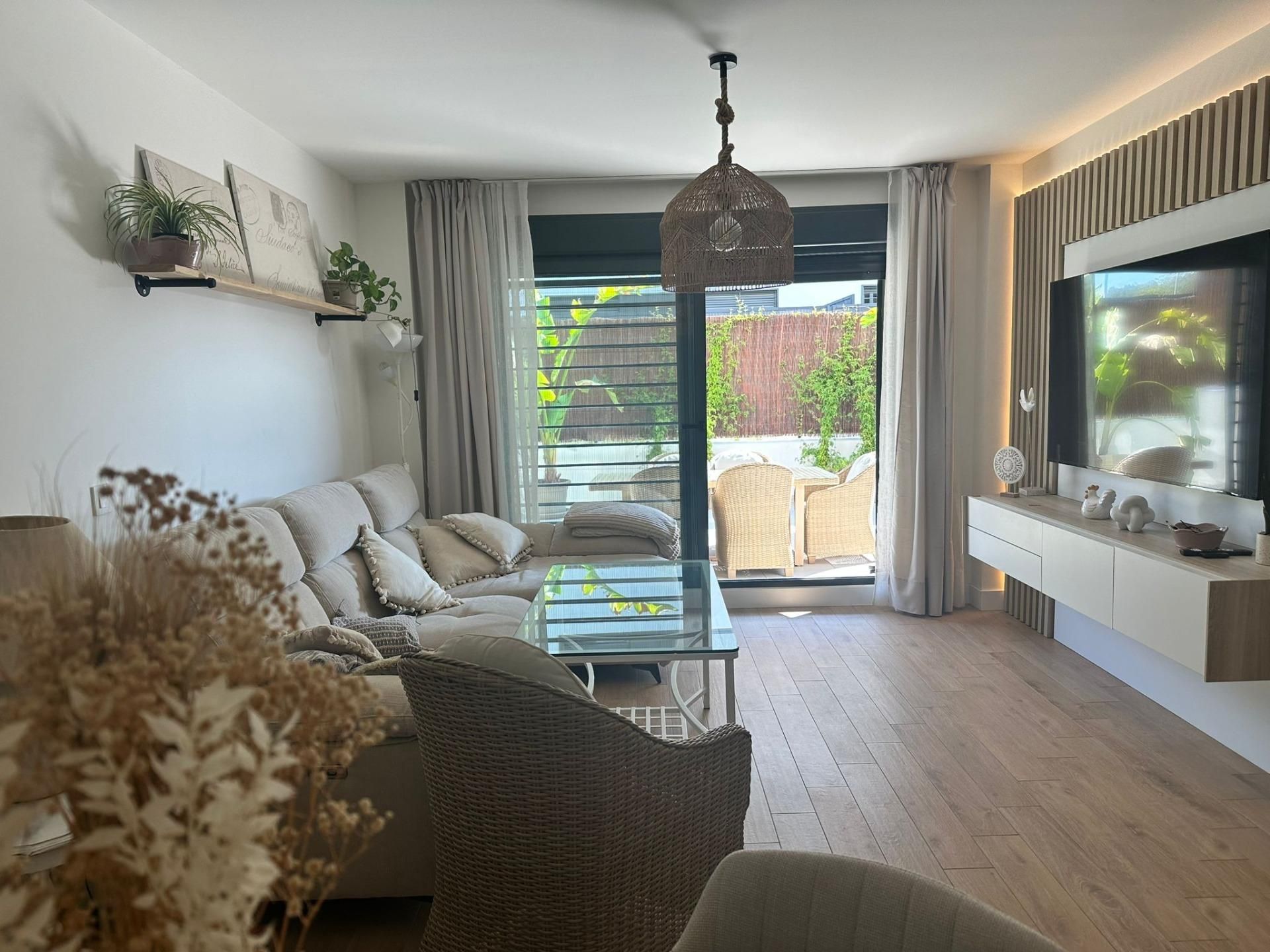 Living room of Planta baja for sale in  Córdoba Capital  with Air Conditioner, Private garden and Storage room