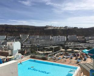 Vista exterior de Apartament en venda en Mogán amb Jardí privat, Terrassa i Piscina