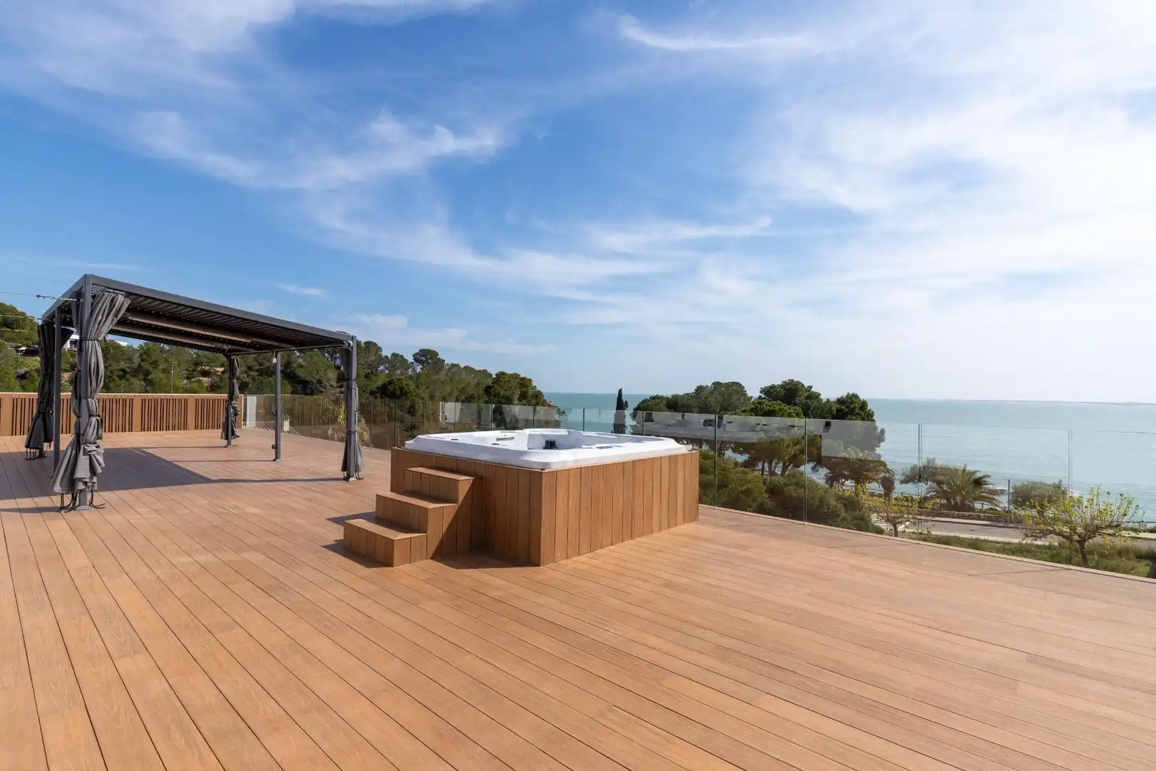 Terraza de Casa o chalet en venta en L'Ampolla con Aire acondicionado, Calefacción y Jardín privado