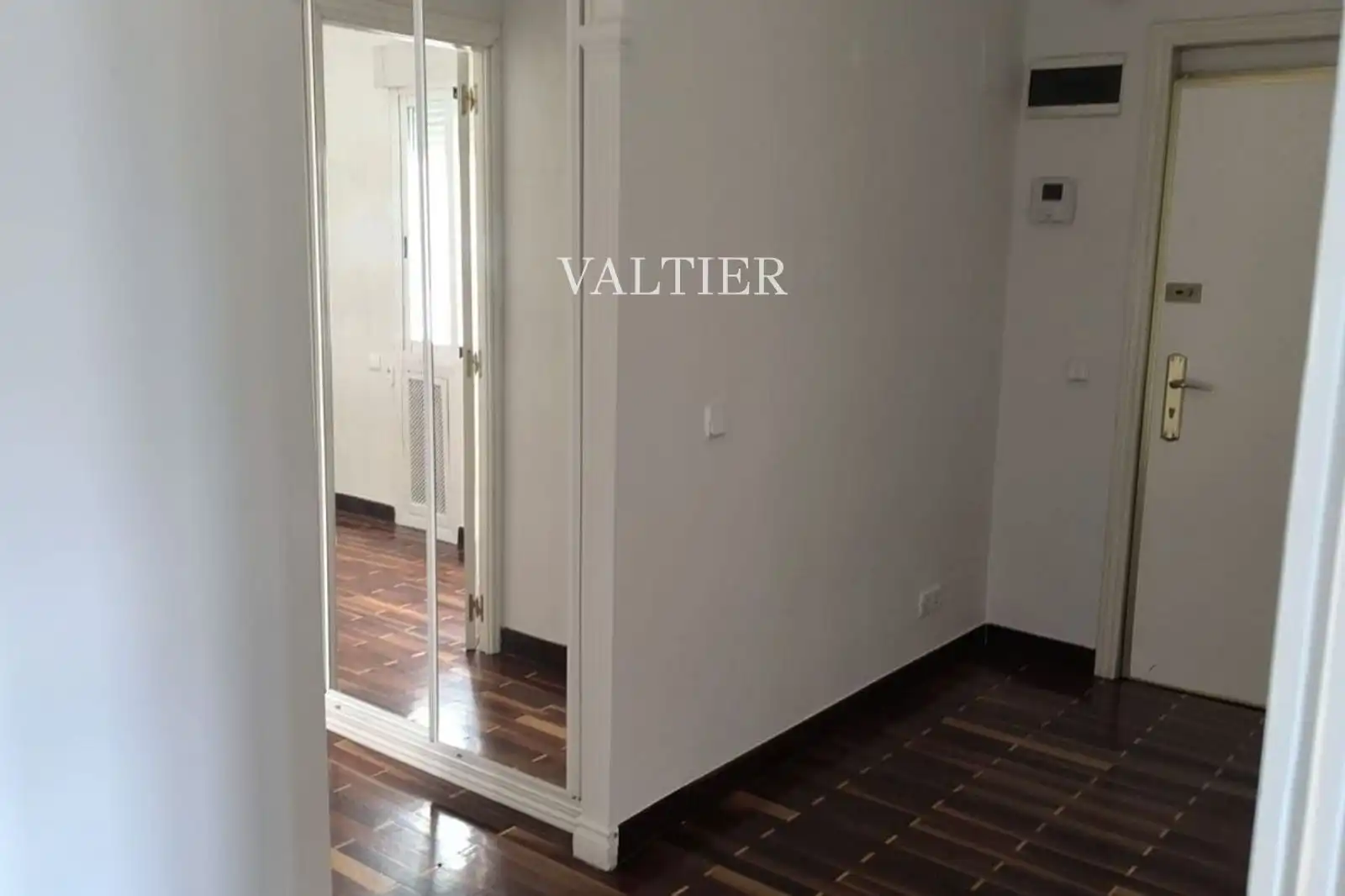 Bedroom of Flat for rent in Madrid  with Air Conditioner and Terrace