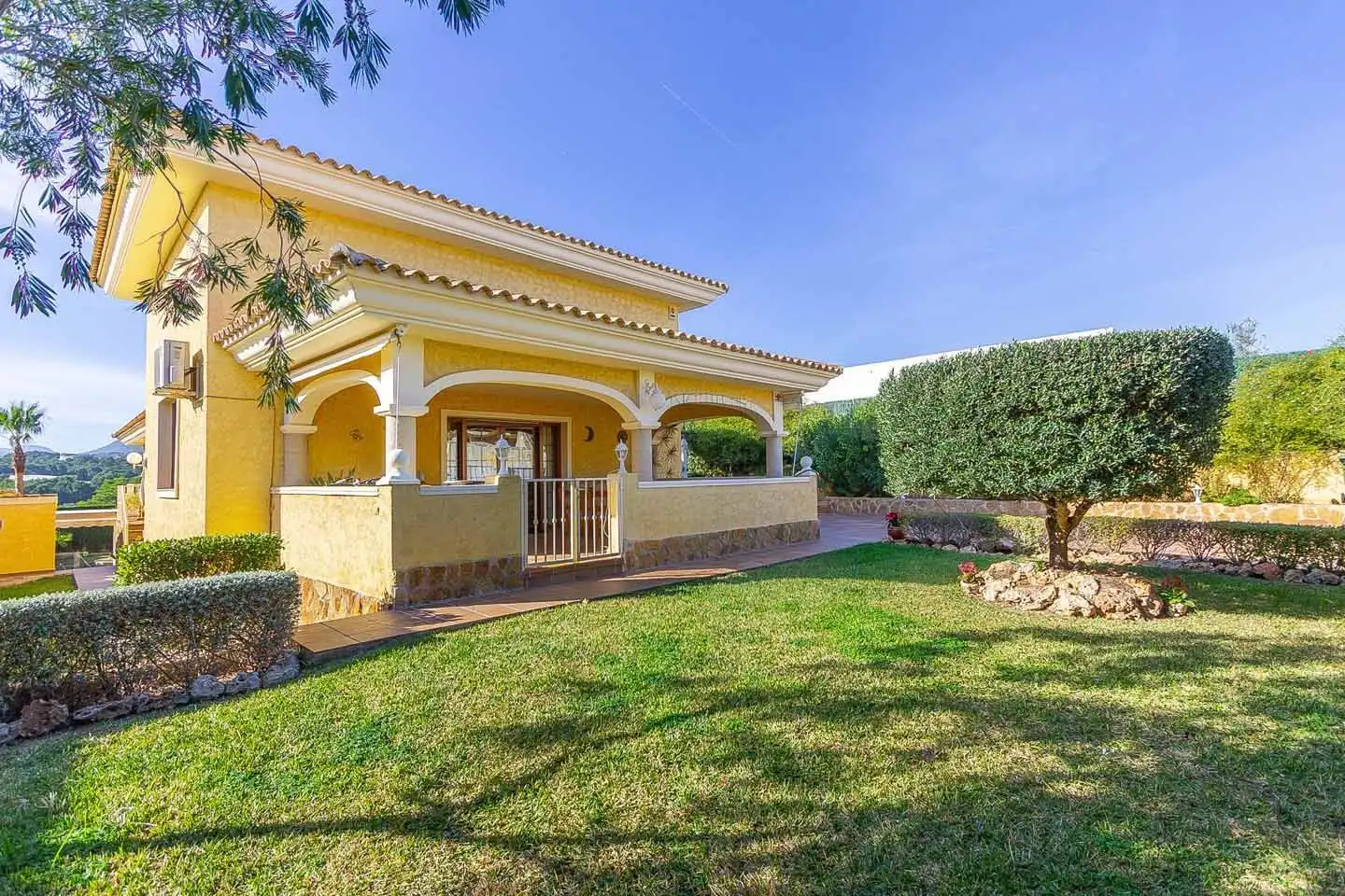 Jardí de Casa o xalet en venda en La Nucia amb Jardí privat i Piscina