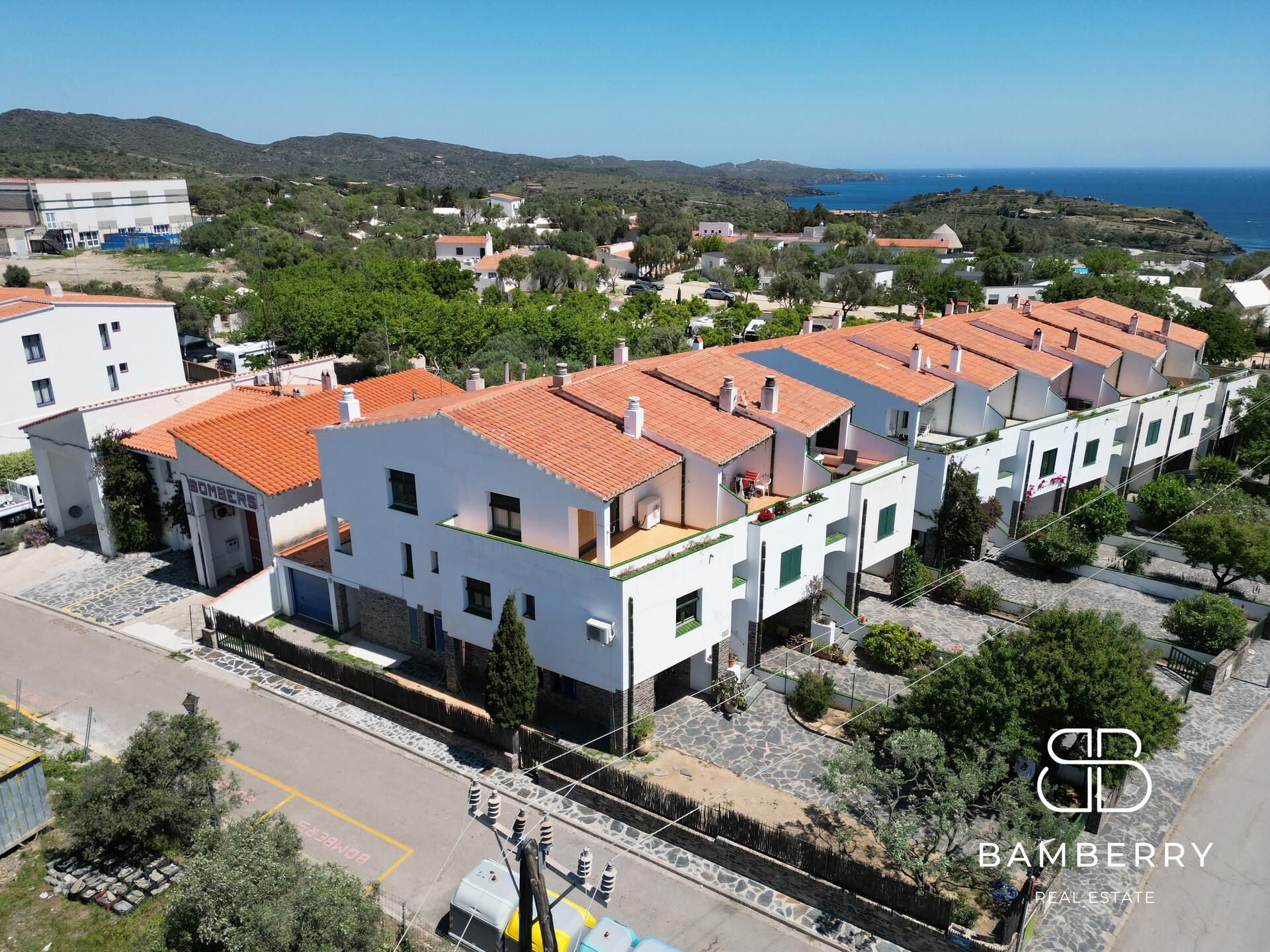 Exterior view of Single-family semi-detached for sale in Cadaqués  with Terrace