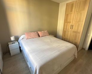 Bedroom of Flat to rent in  Barcelona Capital  with Air Conditioner, Heating and Balcony