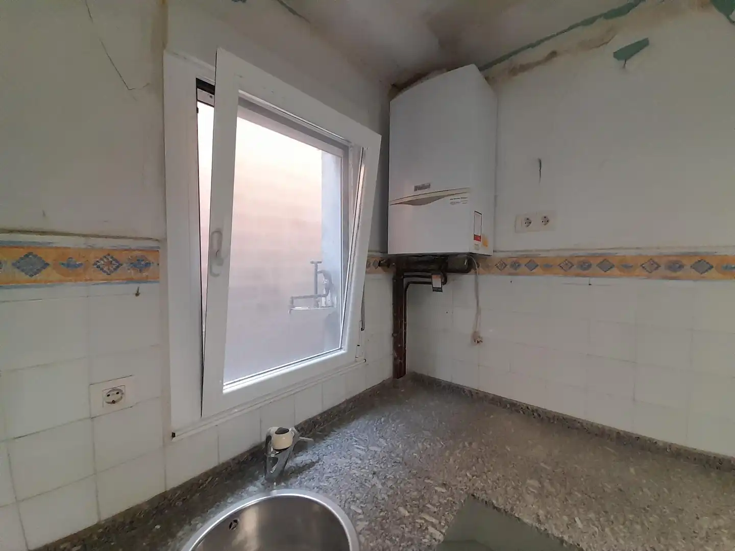 Cocina de Casa o chalet en venta en Cacabelos con Calefacción, Terraza y Balcón