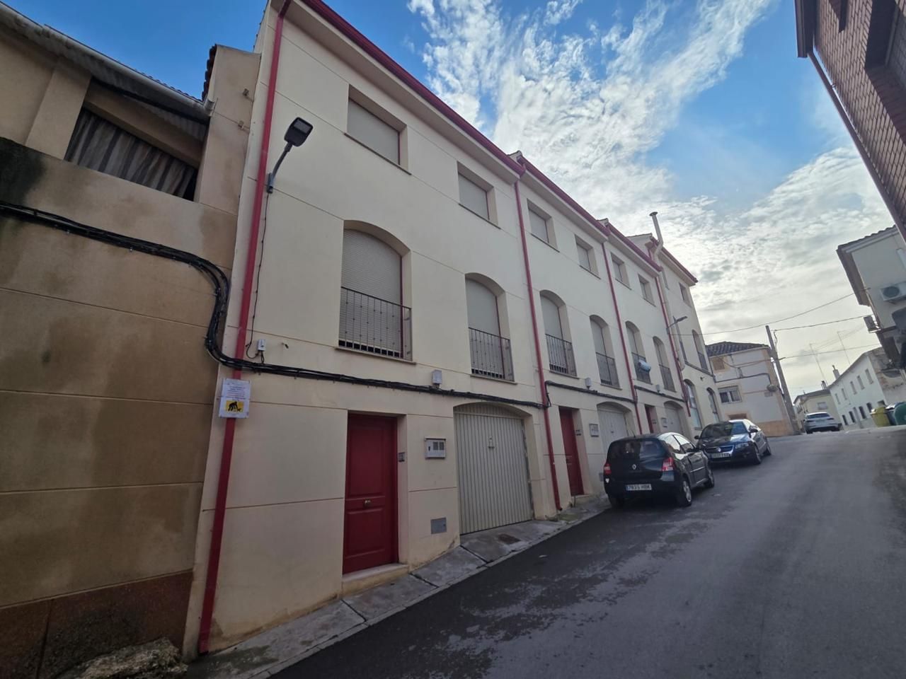 Vista exterior de Casa o chalet en venta en Santa Cruz de la Zarza con Terraza