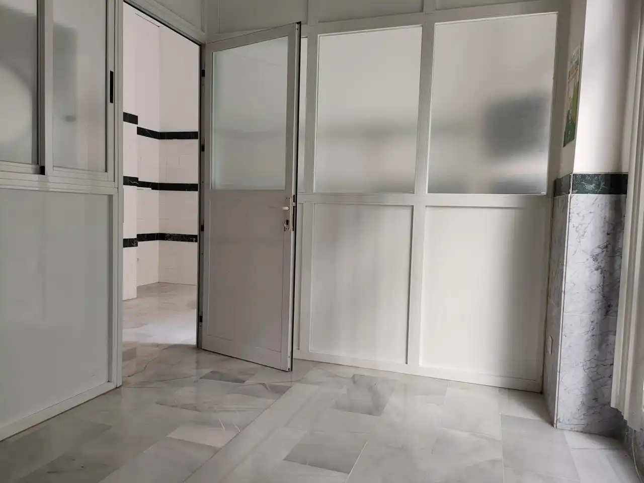 Local comercial de lloguer a Poniente-Sur, imagen 3
