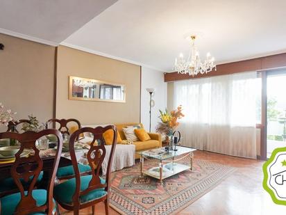 Living room of Flat for sale in Barakaldo   with Heating and Private garden