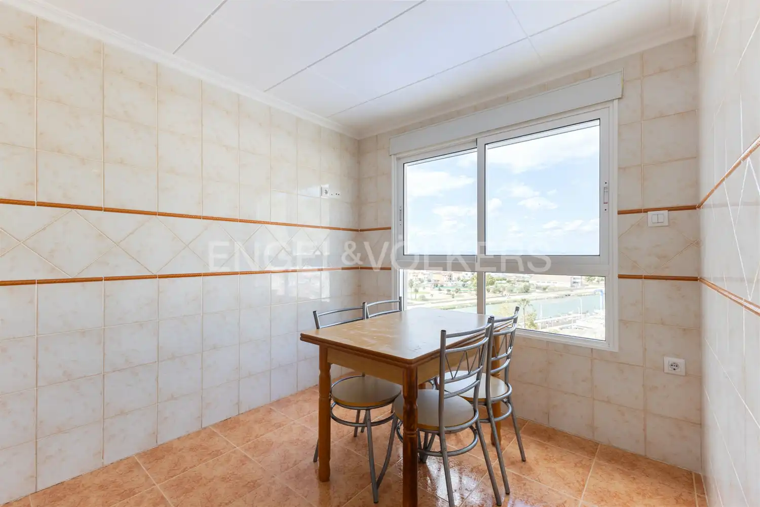 Menjador de Apartament en venda en Cullera amb Aire condicionat, Calefacció i Terrassa