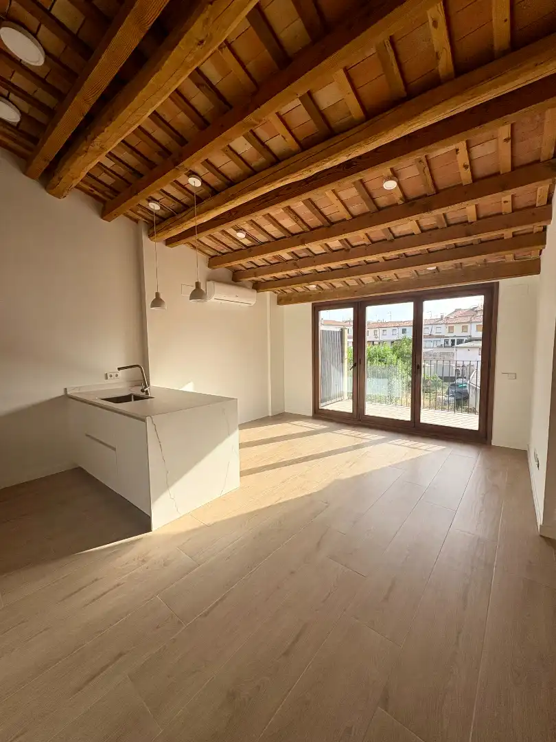 Küche von Wohnung zur Miete in Vic mit Klimaanlage, Heizung und Balkon