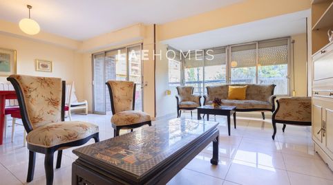 Foto 4 de Pis en venda a Calle Pintor Aparicio, Ensanche - Diputación, Alicante / Alacant