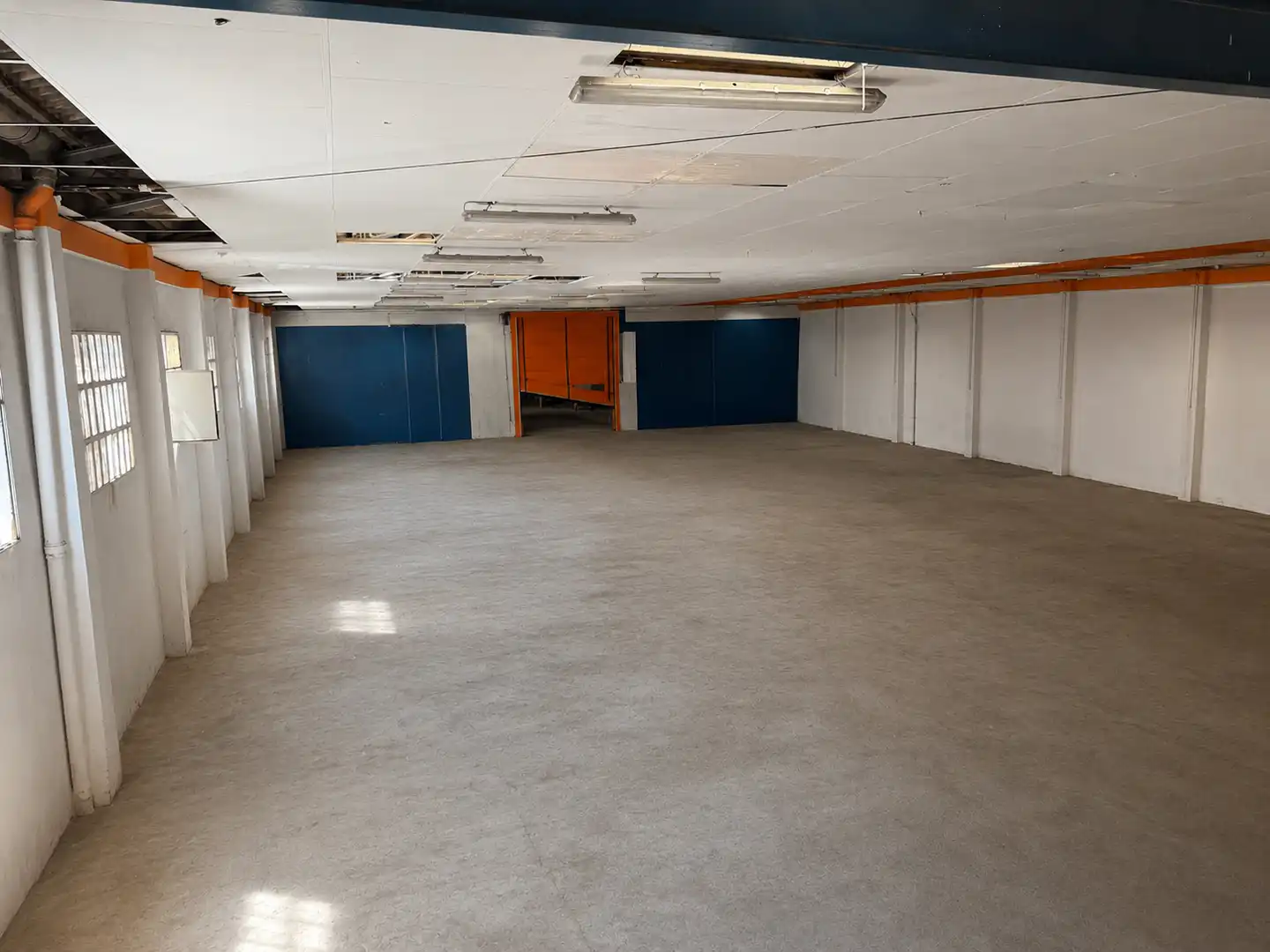 Industrial building to rent in Carrer Assagador