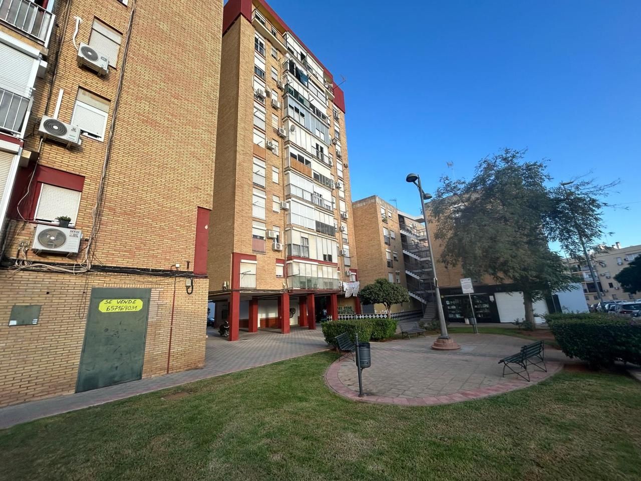 Exterior view of Flat for sale in Dos Hermanas  with Air Conditioner and Heating