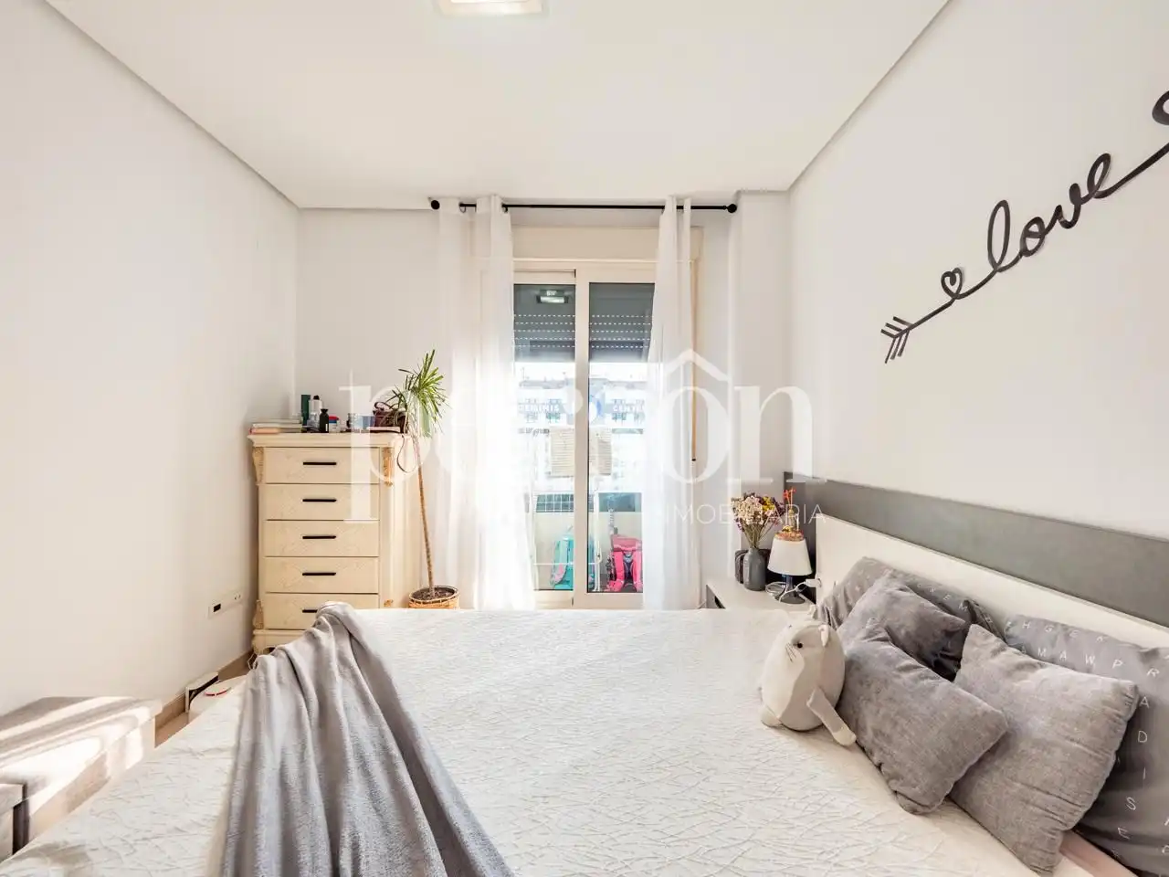 Habitación de Piso en venta en Valencia con Aire acondicionado, Calefacción y Amueblado