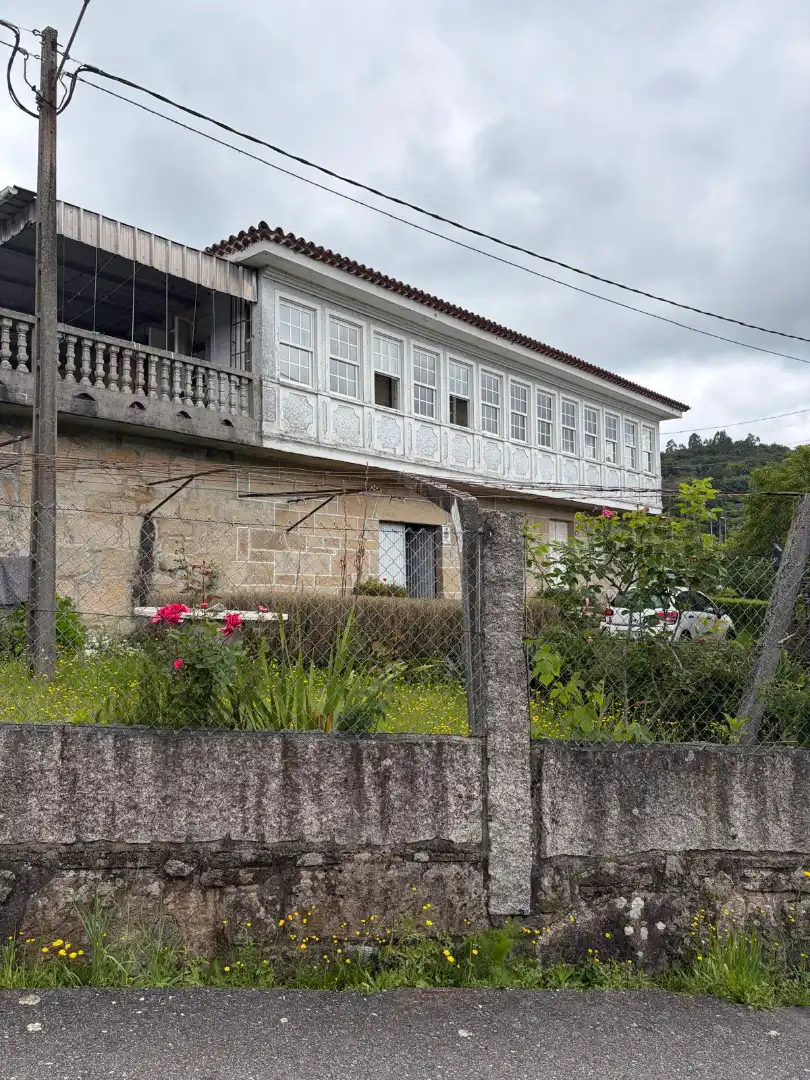Vista exterior de Casa o xalet en venda en Cotobade amb Calefacció, Moblat i Balcó