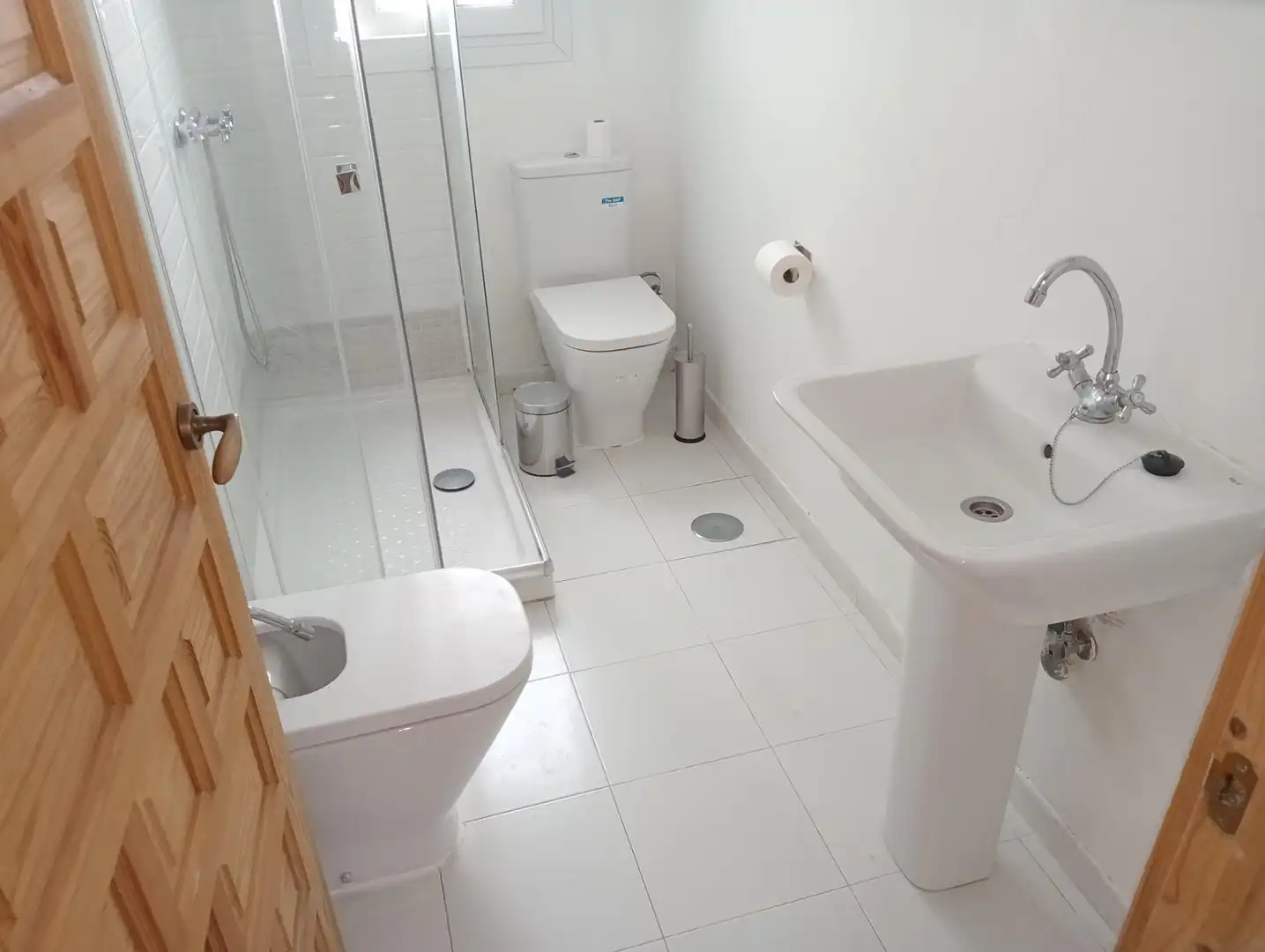 Badezimmer von Wohnung zur Miete in Sevilla mit Klimaanlage, Terrasse und Möbliert