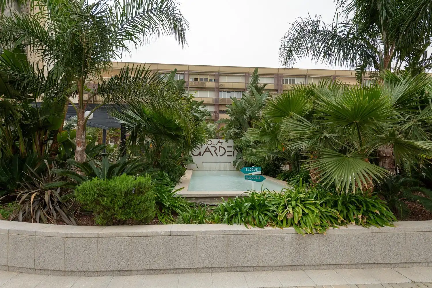 Vista exterior de Pis en venda en Alicante / Alacant amb Aire condicionat, Jardí privat i Terrassa
