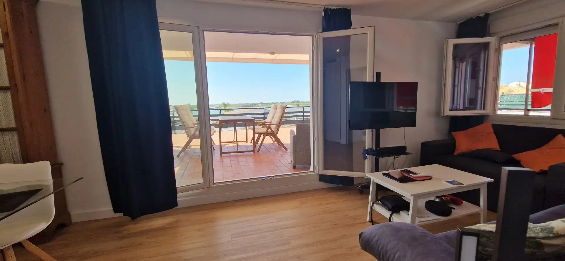 Wohnzimmer von Wohnung zur Miete in El Rompido mit Klimaanlage, Terrasse und Gemeinschaftspool