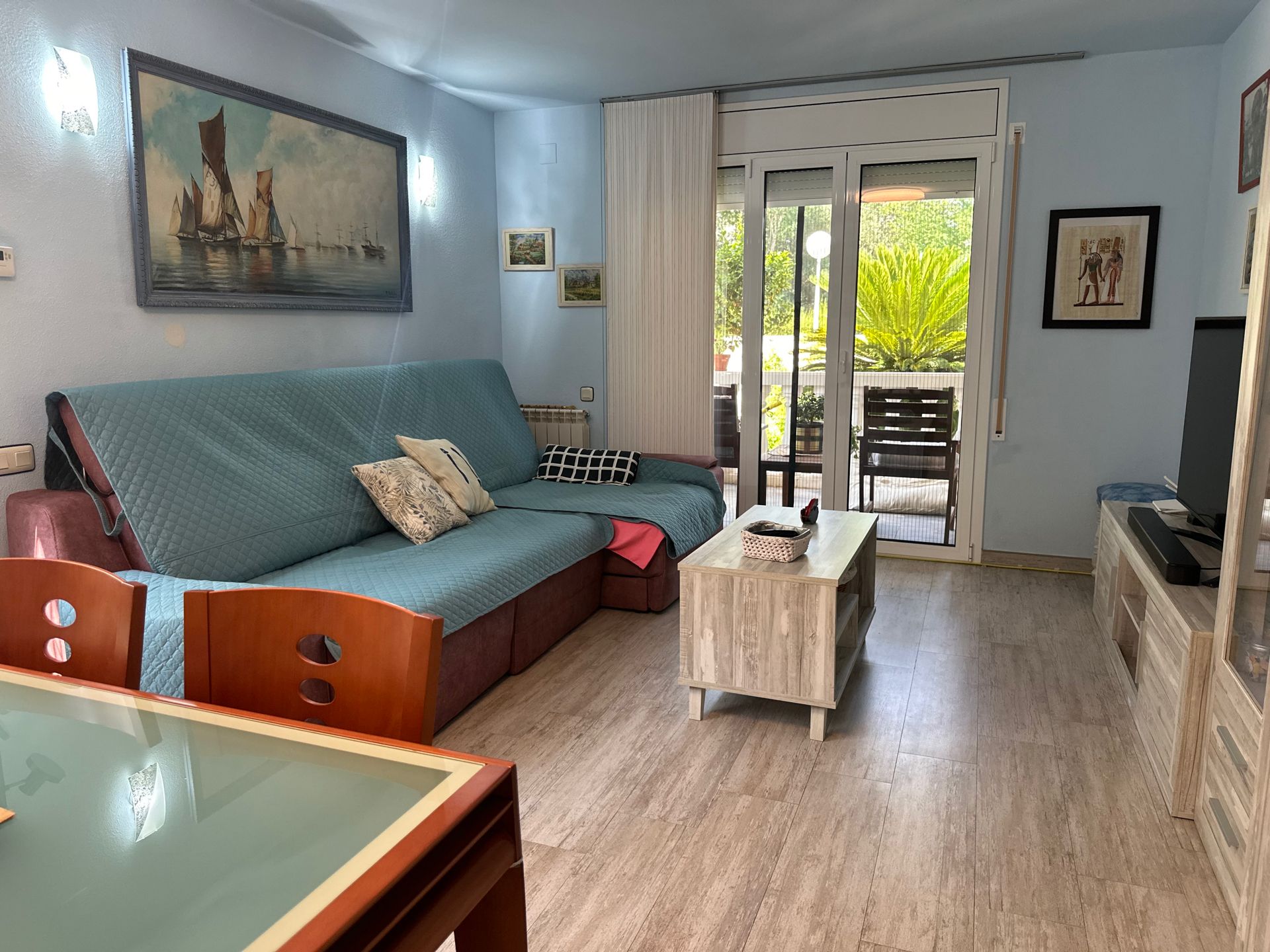 Sala d'estar de Casa adosada en venda en El Catllar  amb Aire condicionat, Calefacció i Jardí privat