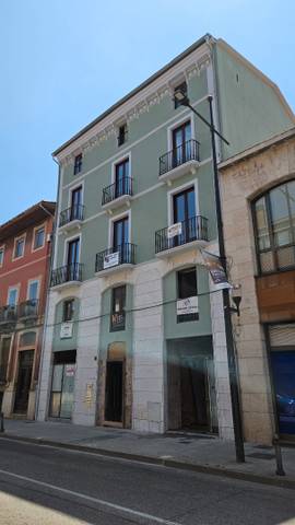 Local comercial en Alquiler en Olot