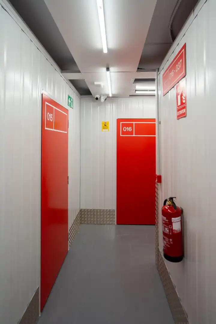 Storage room for rent in Barcelona  with Alarm