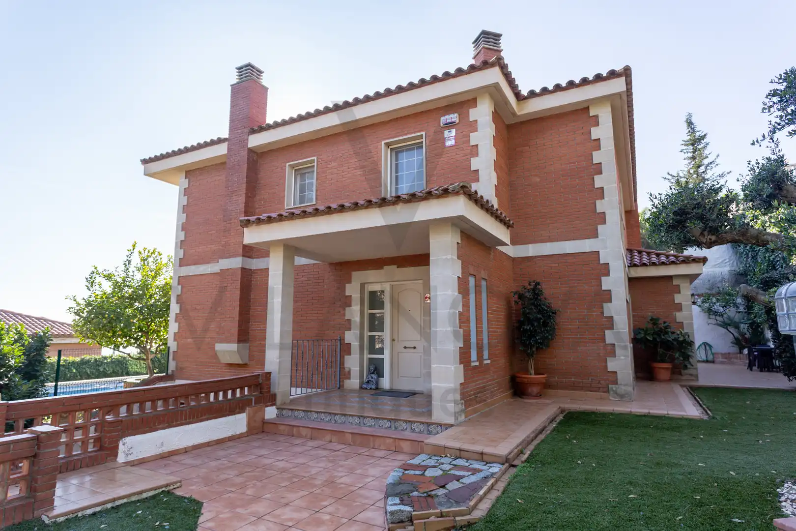 Vista exterior de Casa o xalet en venda en Castellvell del Camp amb Aire condicionat, Calefacció i Jardí privat