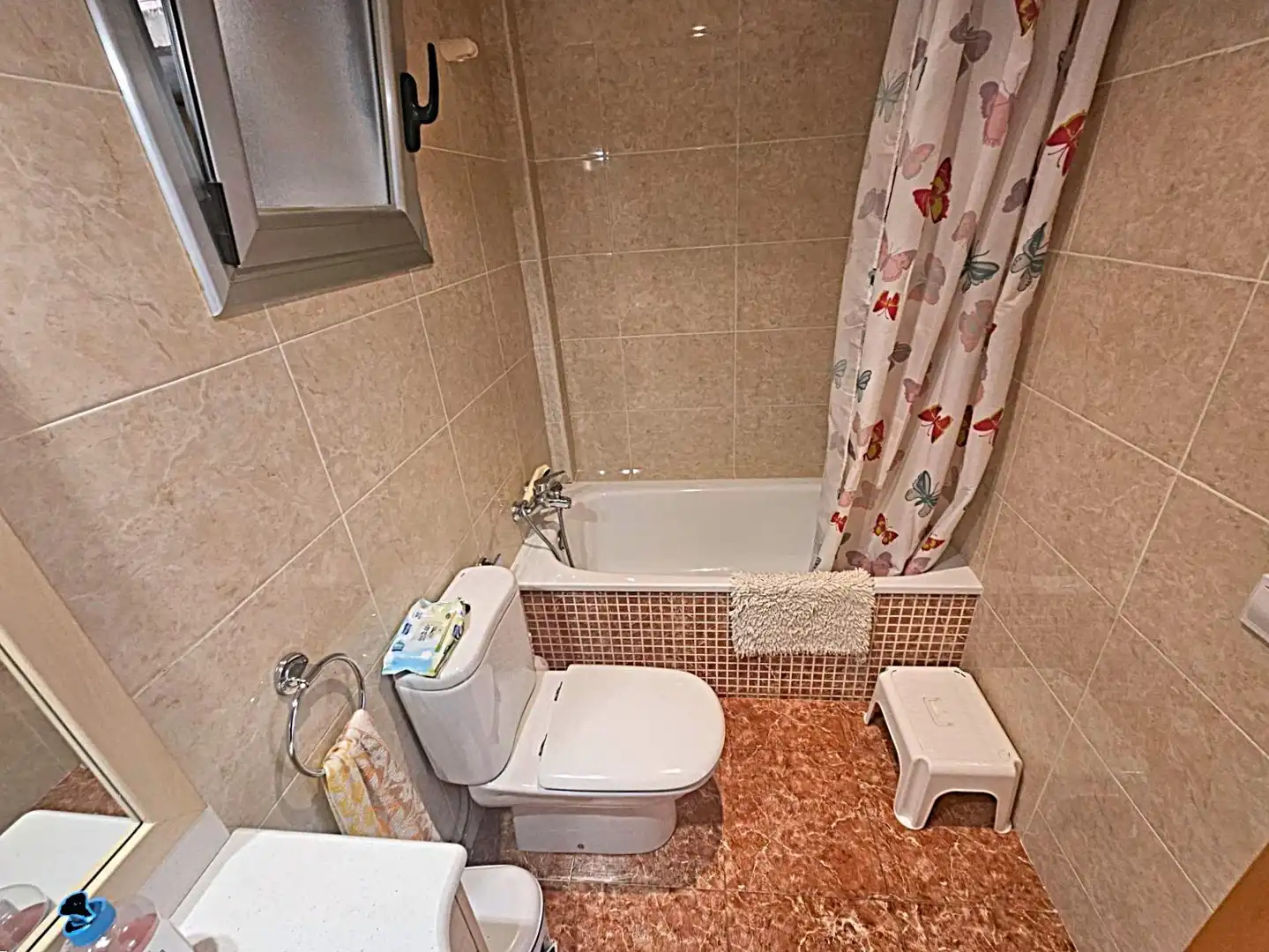 Badezimmer von Wohnungen zum Verkauf in Lleida mit Klimaanlage, Heizung und Balkon