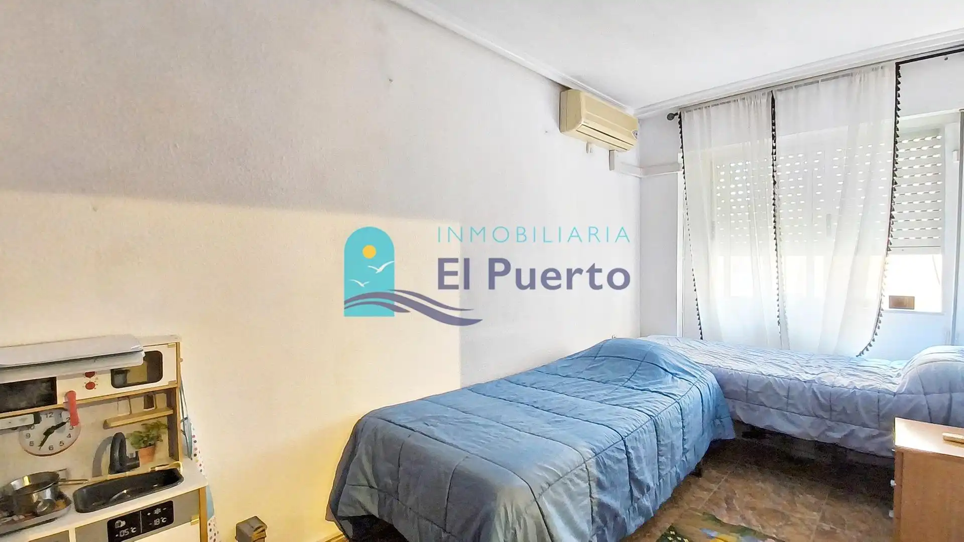 Habitación de Ático en venta en Águilas con Aire acondicionado, Calefacción y Trastero