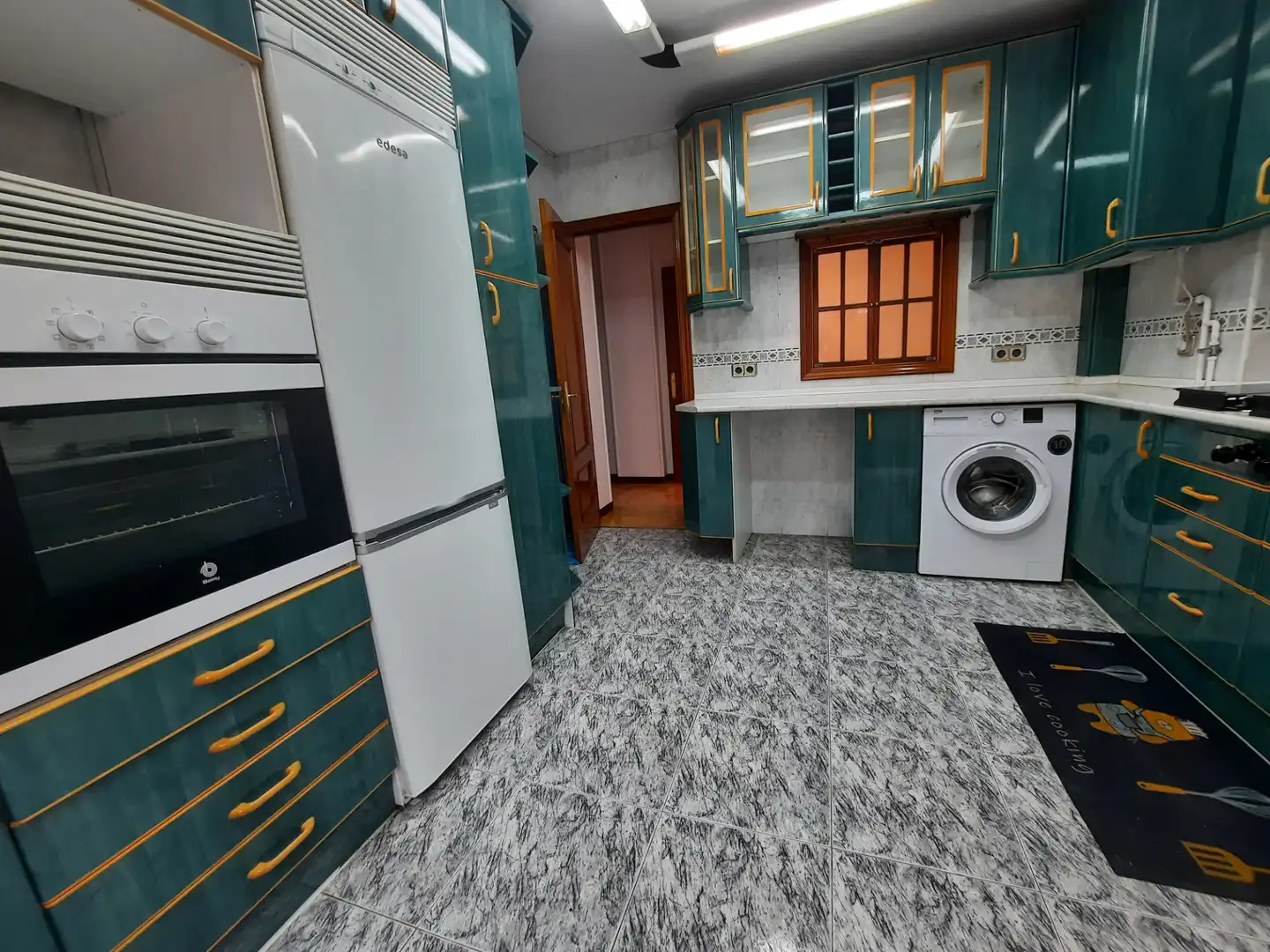 Küche von Wohnung zur Miete in Madrid mit Klimaanlage, Heizung und Parkett