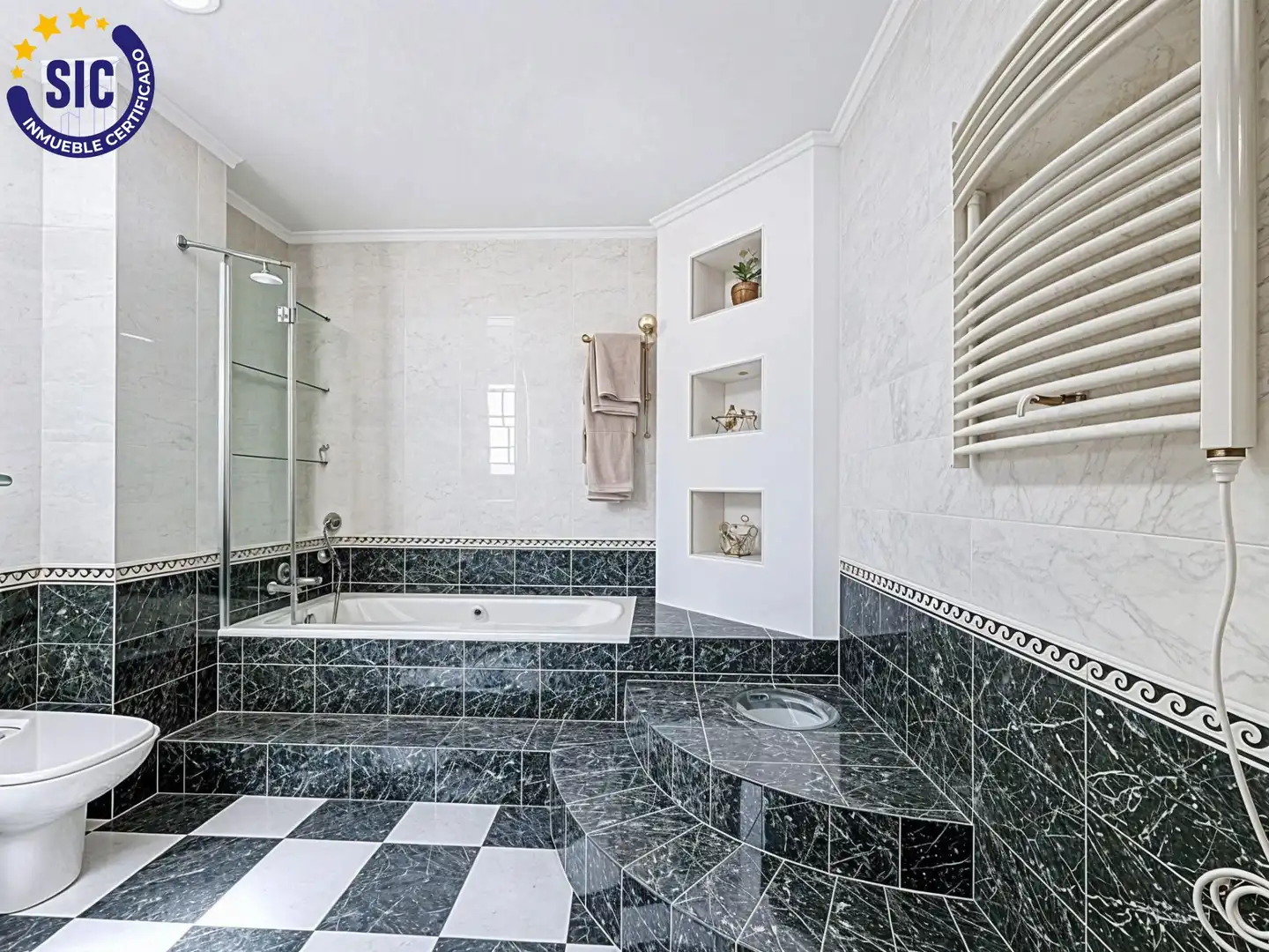 Baño de Casa o chalet en venta en Valencia con Aire acondicionado, Calefacción y Parquet