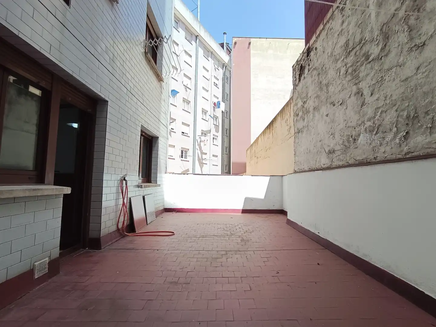 Vista exterior de Piso de alquiler en Gijón  con Calefacción, Parquet y Terraza