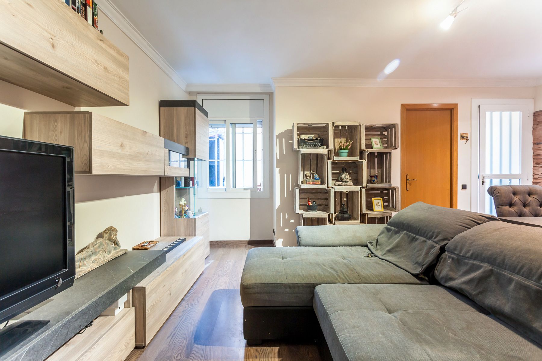 Sala de estar de Planta baja en venta en L'Hospitalet de Llobregat con Terraza