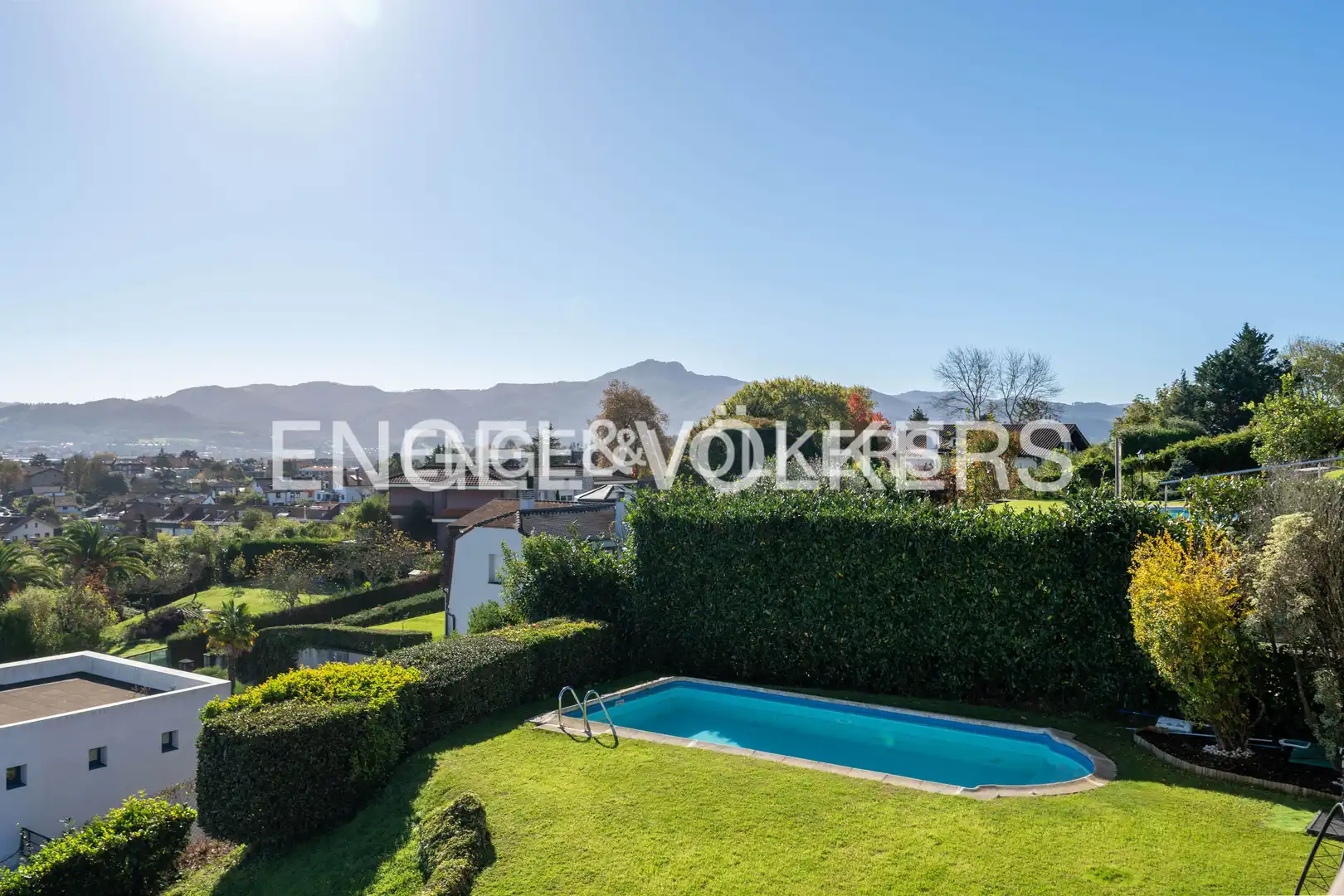 Vista exterior de Finca rústica en venta en Hondarribia con Aire acondicionado, Calefacción y Jardín privado