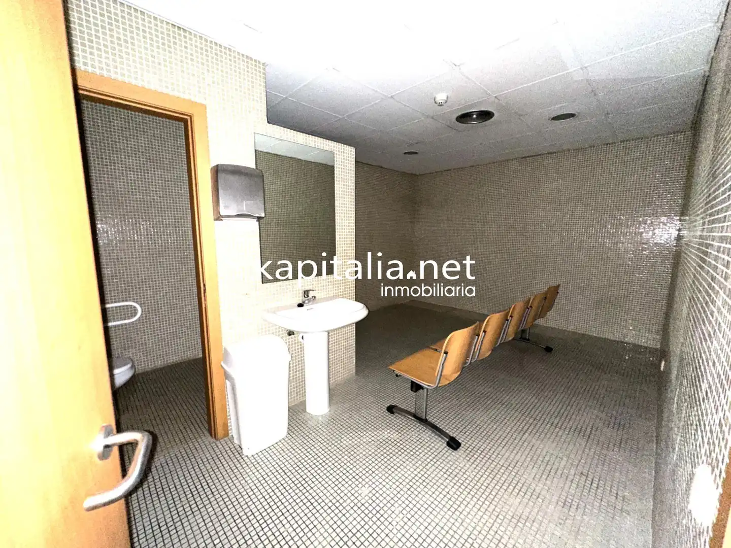 Business premises for sale in Sant Josep - Zona Hospital, imagen 10