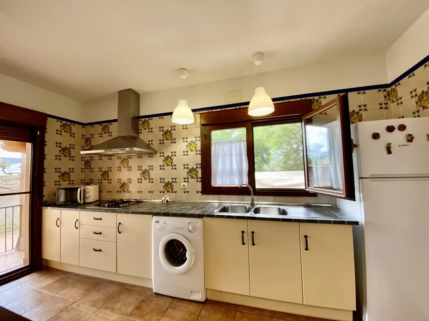 Cocina de Casa o chalet en venta en Los Cortijos  con Calefacción, Terraza y Trastero