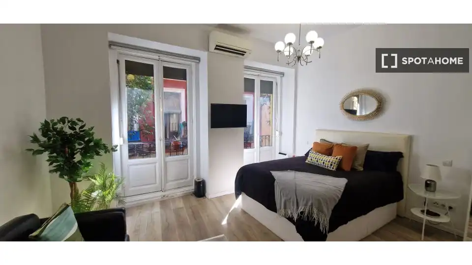 Zimmer in Embajadores - Lavapiés