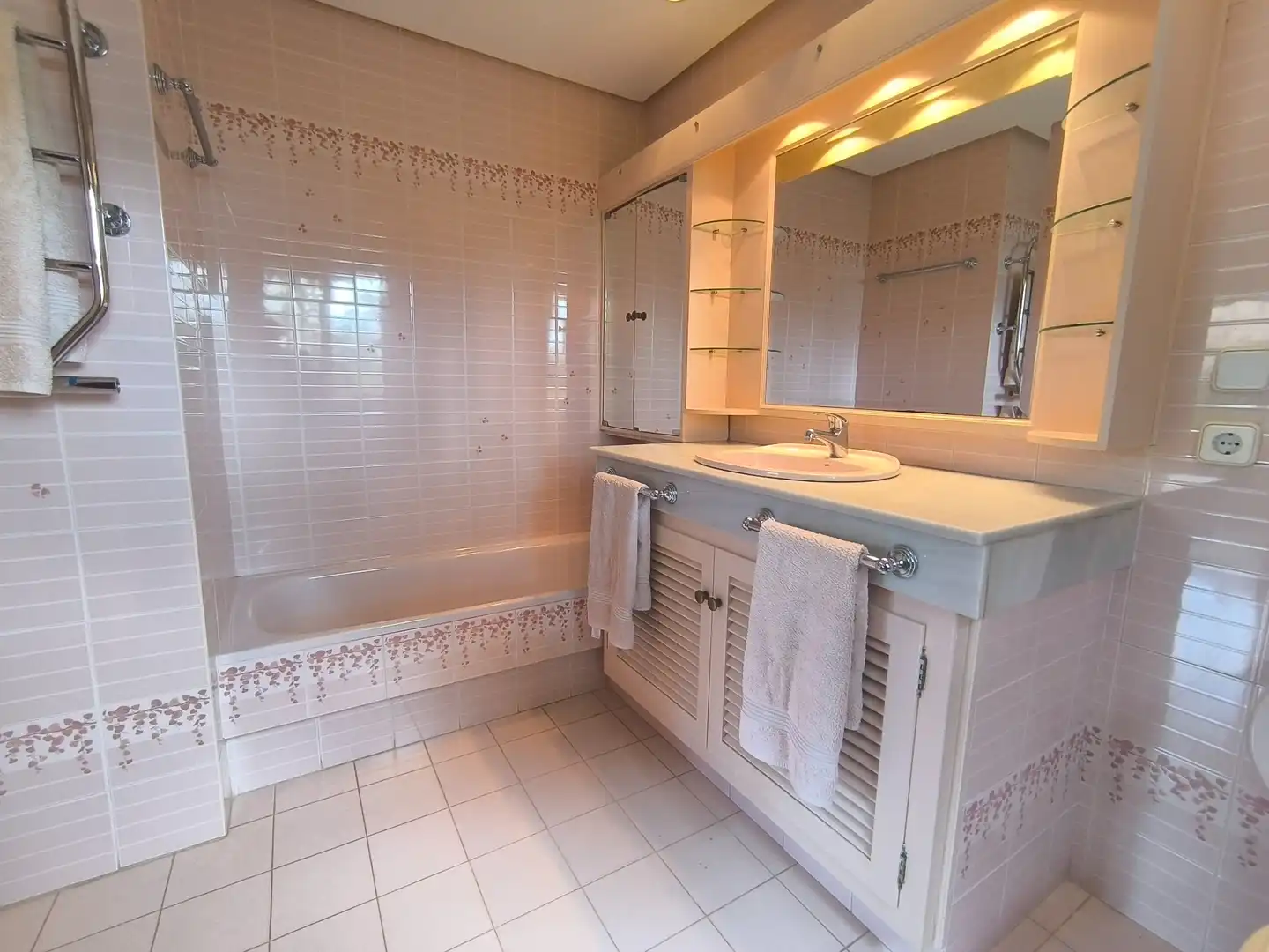 Casa con piscina en venta en Río Real - Los Monteros, imagen 39
