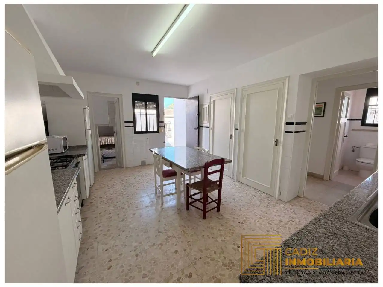 Cuina de Casa o xalet en venda en Chipiona amb Terrassa