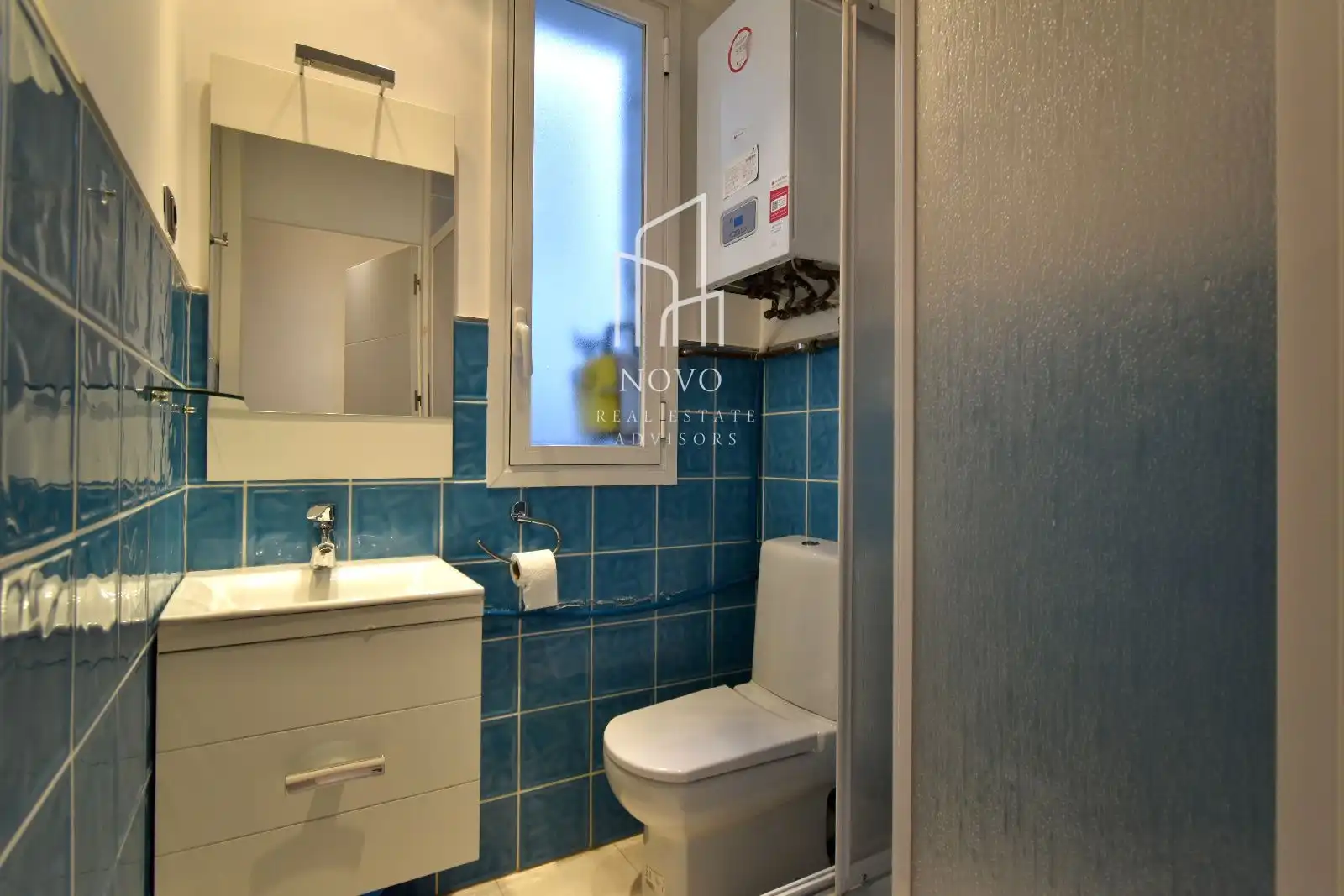 Badezimmer von Wohnung zur Miete in Madrid mit Klimaanlage, Heizung und Terrasse