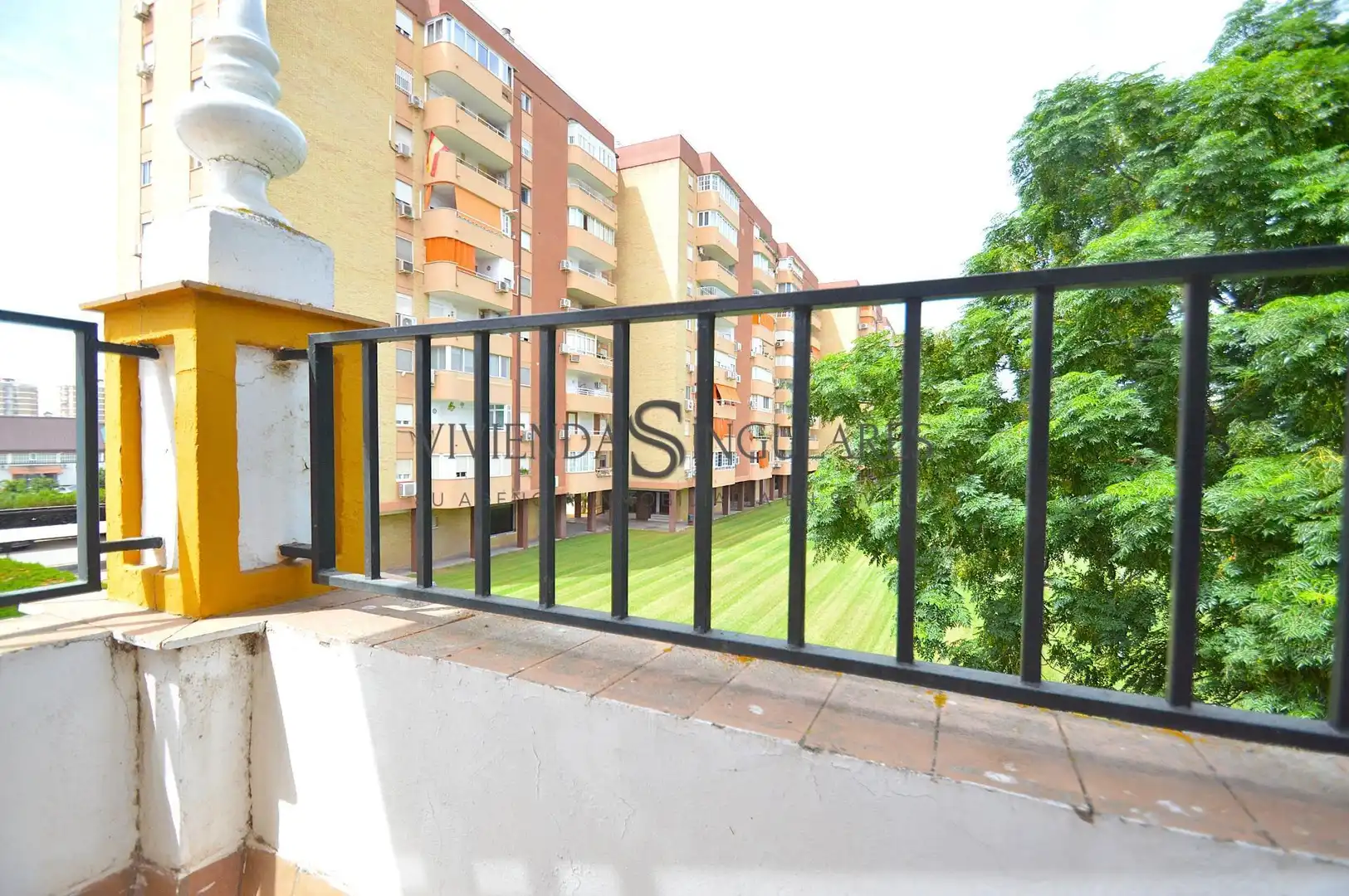 Terraza de Casa adosada en venta en Sevilla con Aire acondicionado, Terraza y Trastero