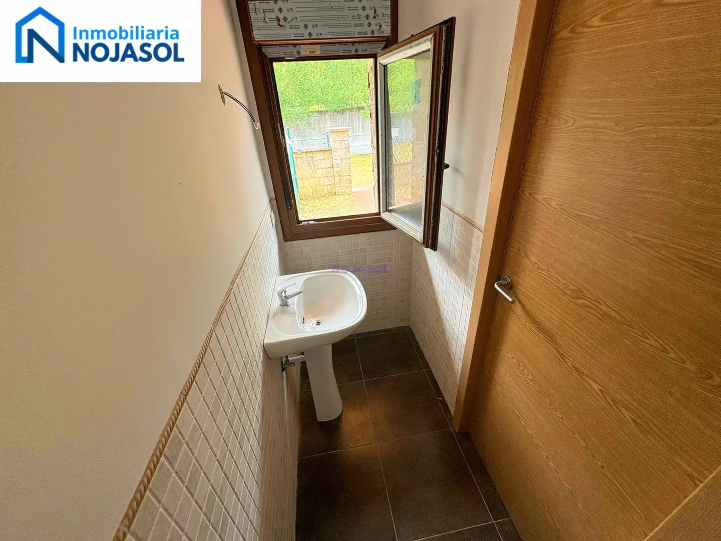 Casa adosada en venta en CA-261, 28, Ruesga