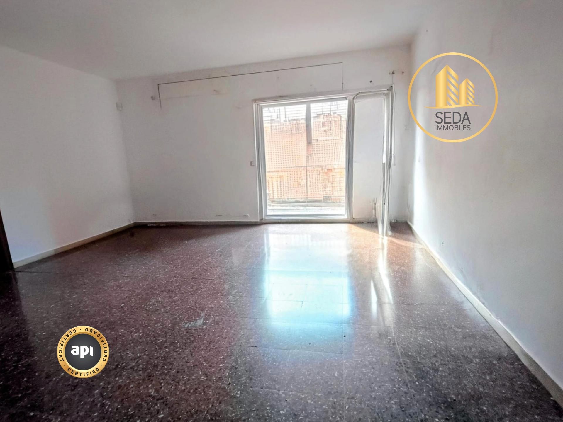 Exterior view of Flat for sale in Terrassa  with Balcony